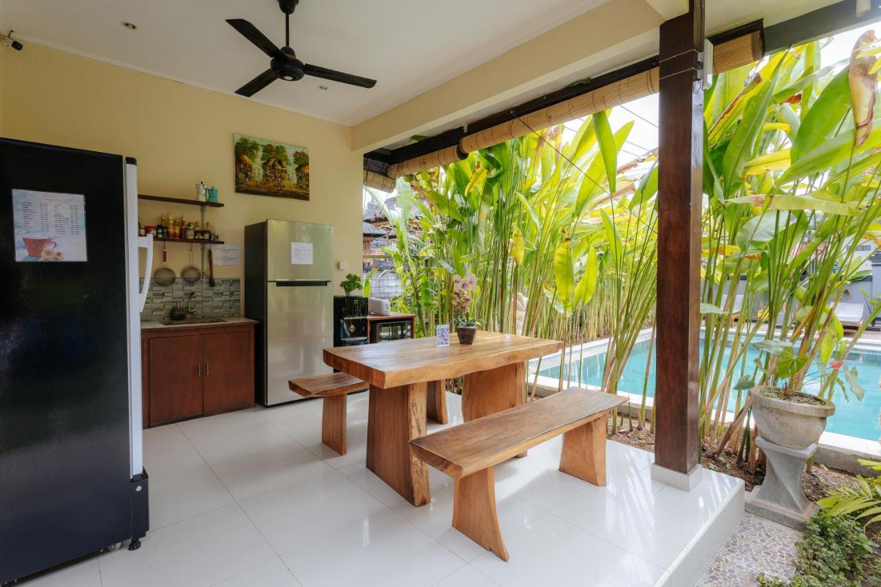 Bubu Canggu Guesthouse Exteriör bild