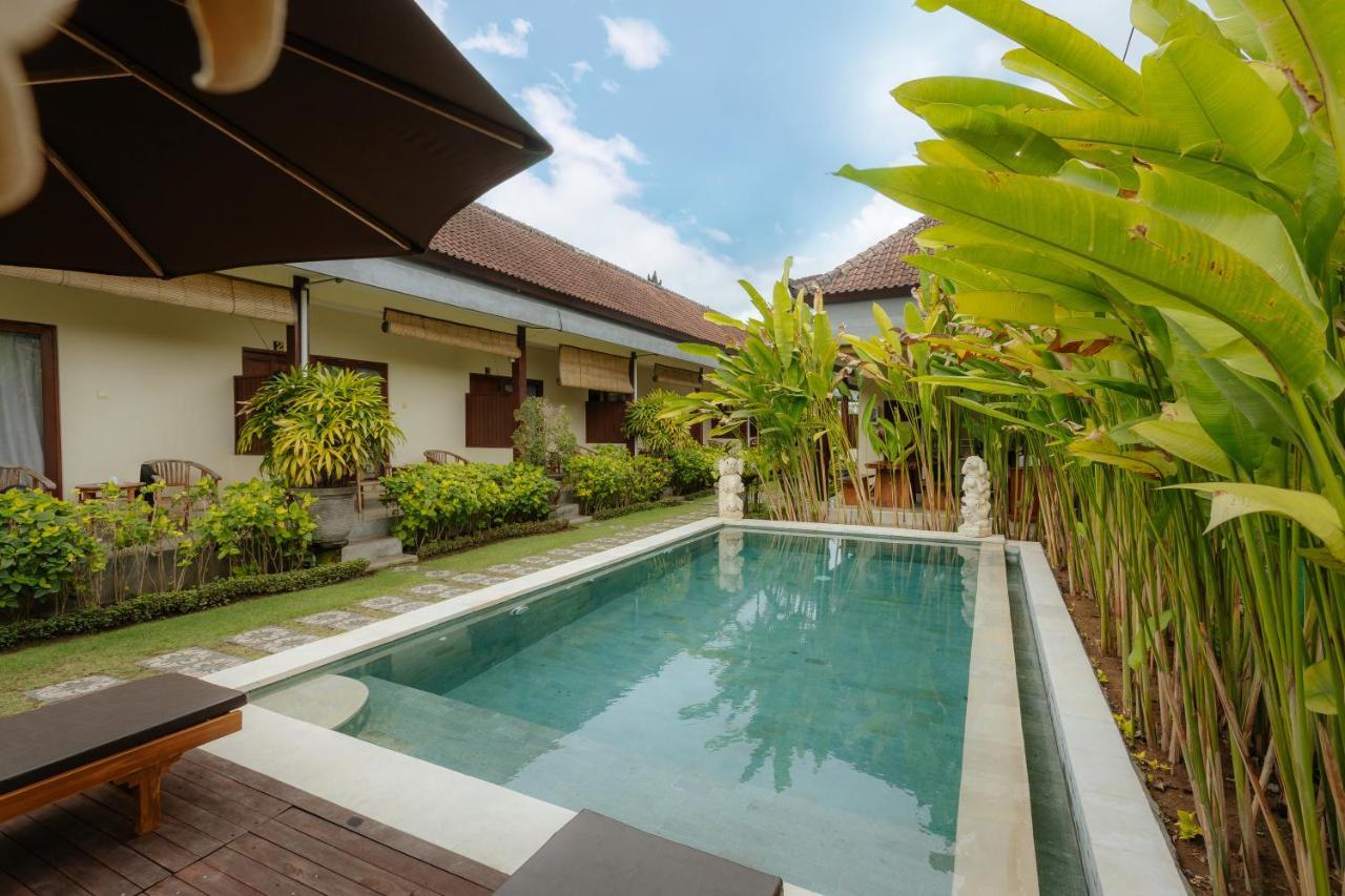Bubu Canggu Guesthouse Exteriör bild