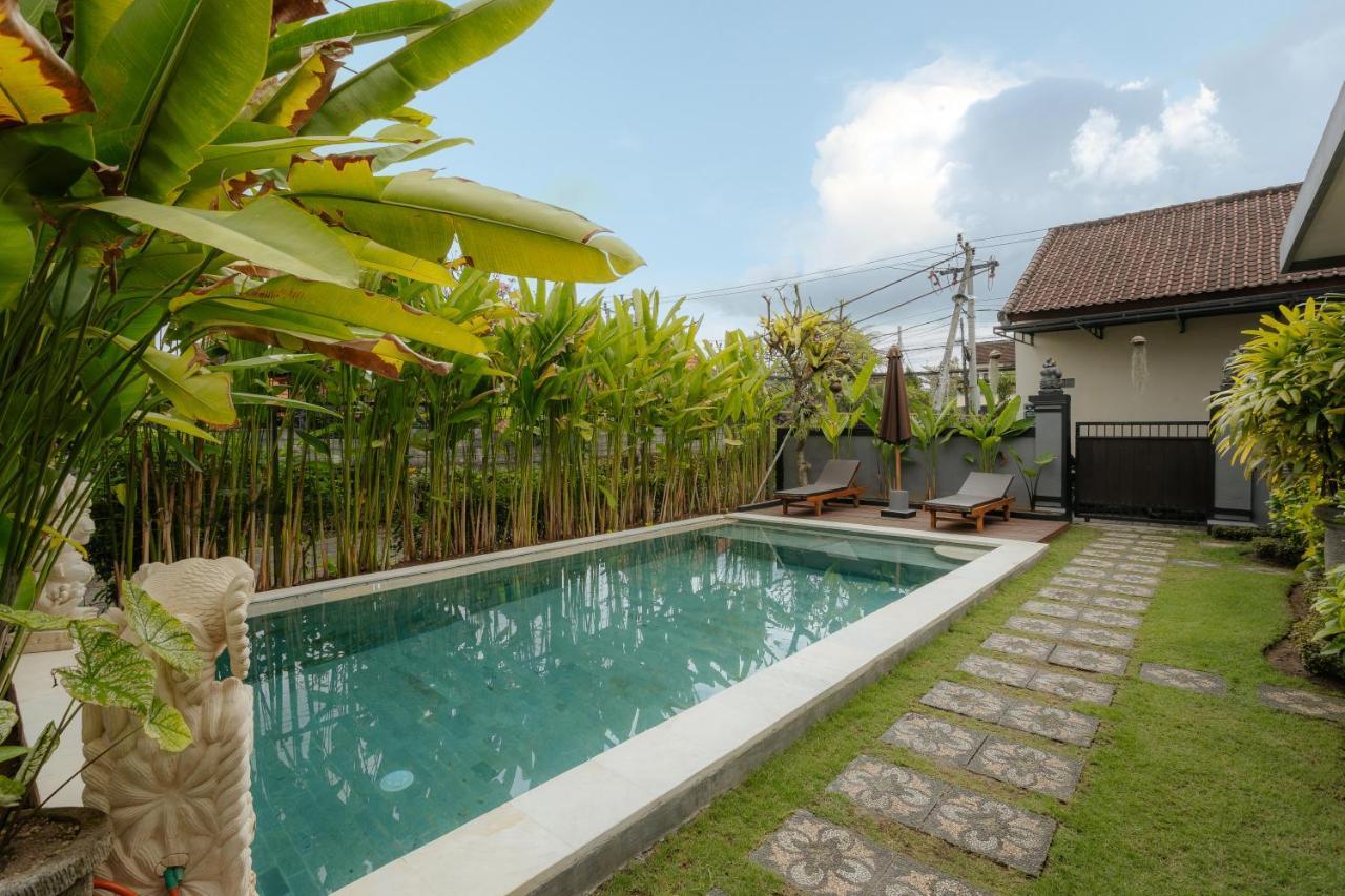 Bubu Canggu Guesthouse Exteriör bild