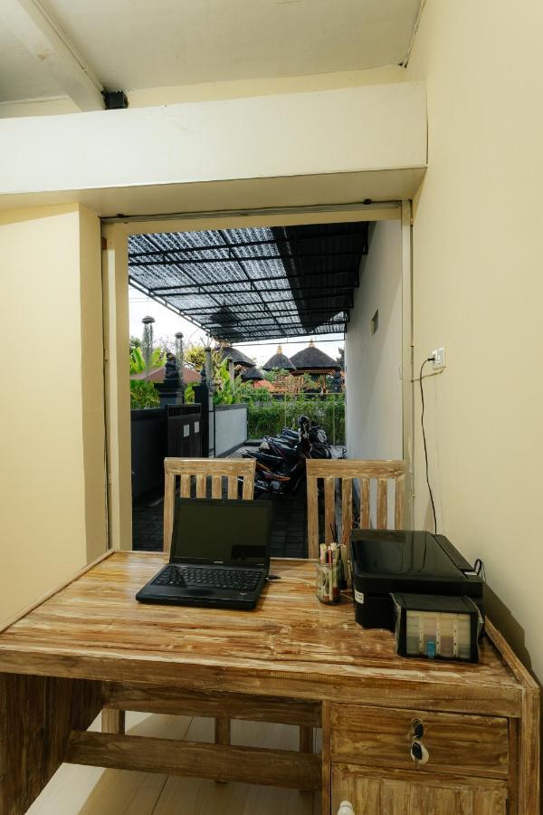 Bubu Canggu Guesthouse Exteriör bild