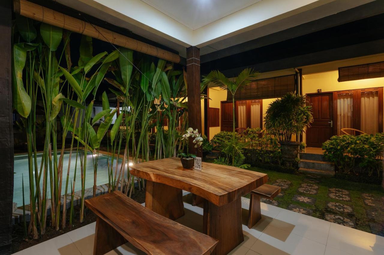 Bubu Canggu Guesthouse Exteriör bild
