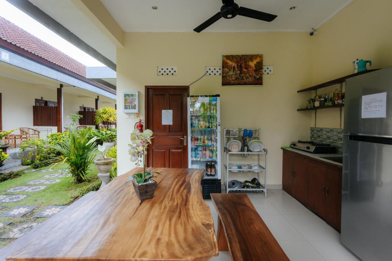 Bubu Canggu Guesthouse Exteriör bild