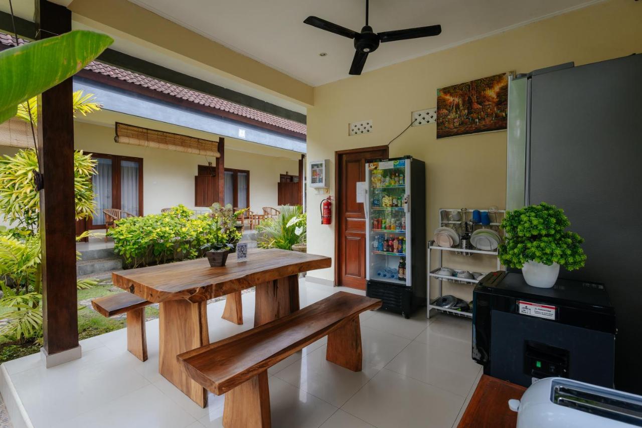 Bubu Canggu Guesthouse Exteriör bild