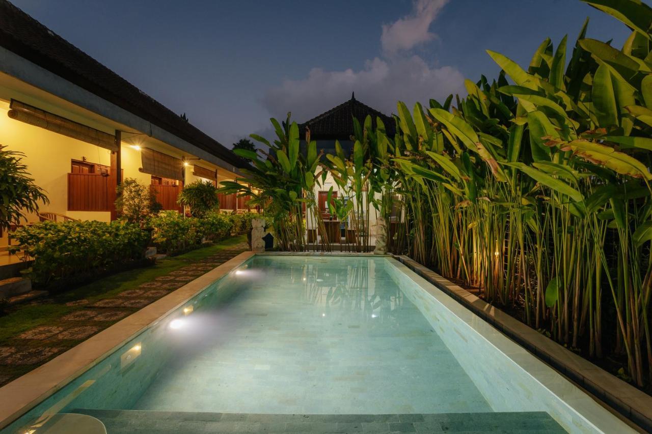 Bubu Canggu Guesthouse Exteriör bild