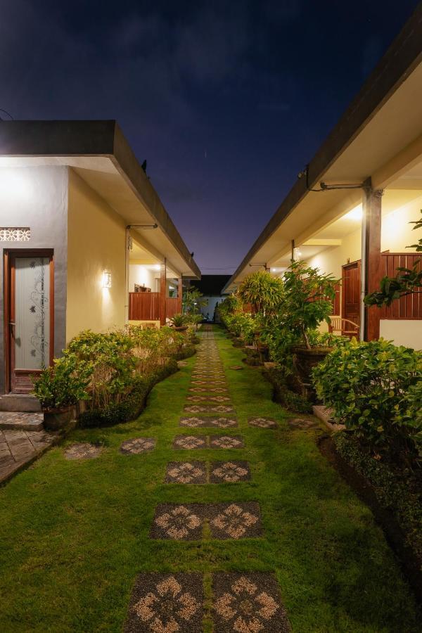 Bubu Canggu Guesthouse Exteriör bild